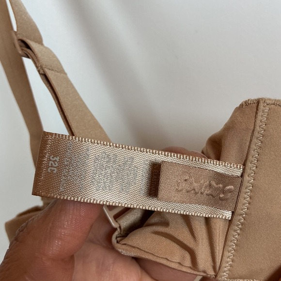 SKIMS Fits Everybody T-Shirt Bra Nude Strapless‎ Convertible Underwire 32C - Picture 5 of 5